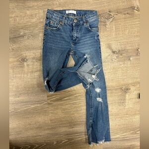 Zara Girls Size 9 split flare jeans… Adorable! Runs a bit small